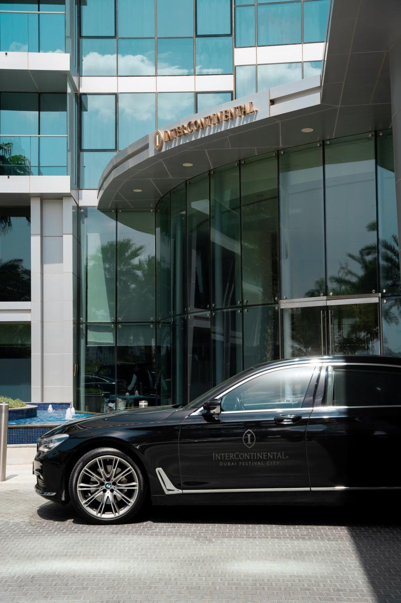 Intercontinental Residence Suites Dubai Festival City By Ihg Bagian luar foto The entrance of the hotel