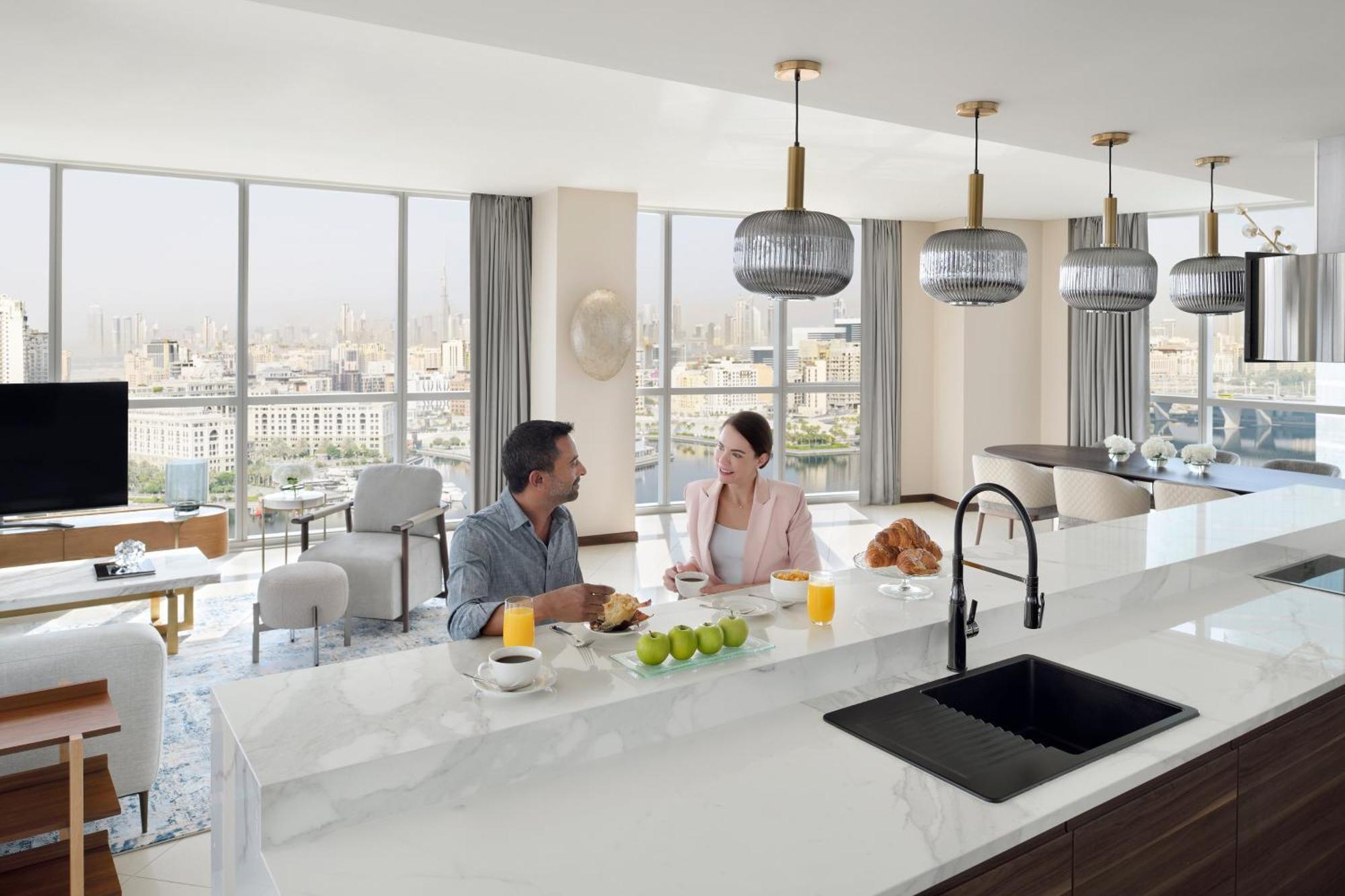 Intercontinental Residence Suites Dubai Festival City By Ihg Bagian luar foto A kitchen with a sink