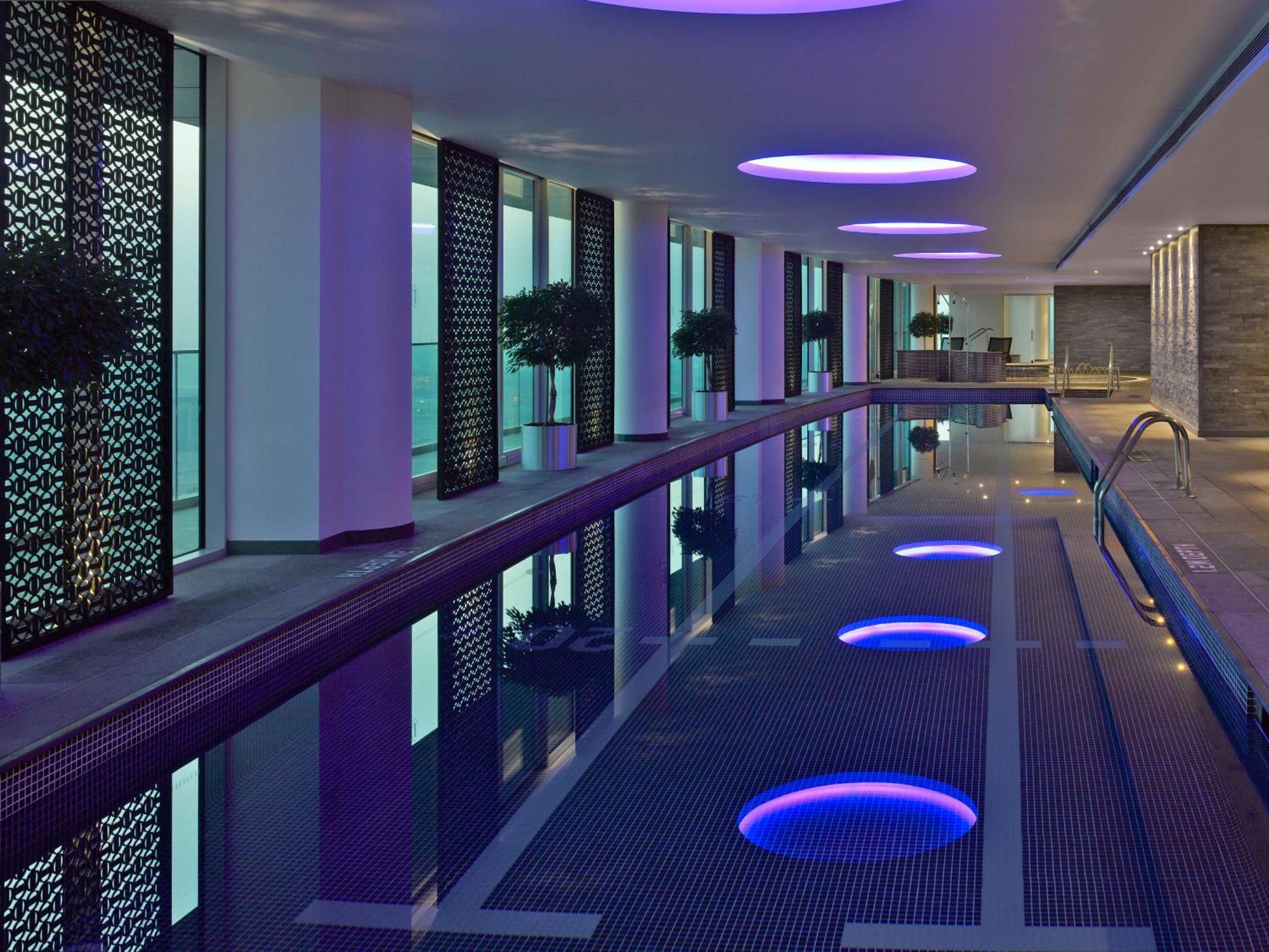 Intercontinental Residence Suites Dubai Festival City By Ihg Bagian luar foto The pool at the InterContinental London The O2