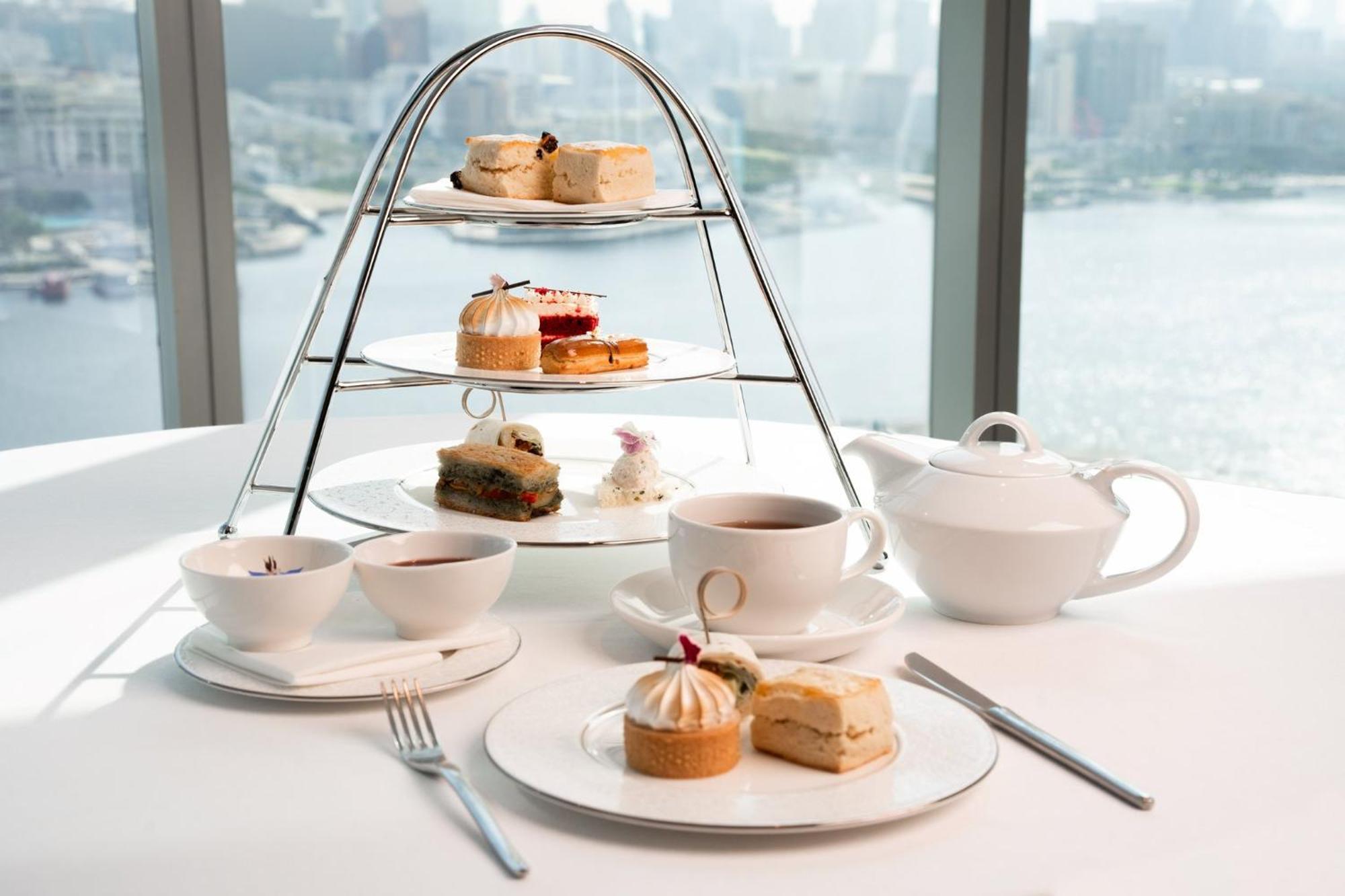 Intercontinental Residence Suites Dubai Festival City By Ihg Bagian luar foto Afternoon tea at the InterContinental Hotel, Sydney
