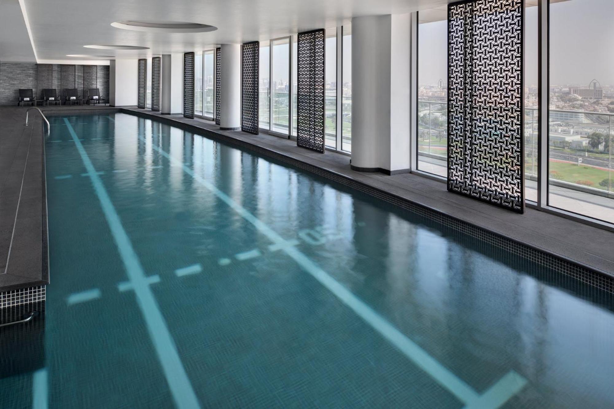 Intercontinental Residence Suites Dubai Festival City By Ihg Bagian luar foto The pool at the Address Downtown Dubai