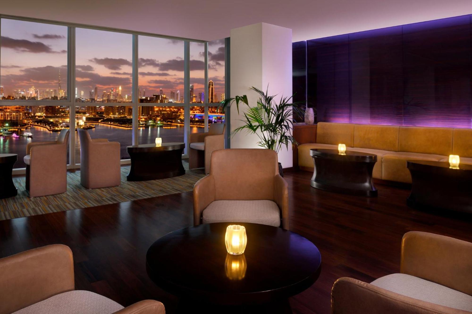 Intercontinental Residence Suites Dubai Festival City By Ihg Bagian luar foto The Club Lounge at the InterContinental Sydney